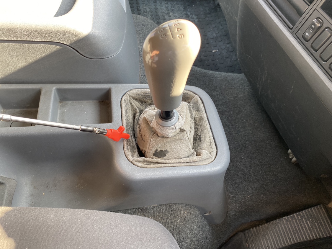 H27年式 積載9000kg中型増トンアルミ平ボデー、車検付|中古トラックの販売・買取・査定のアイナビ