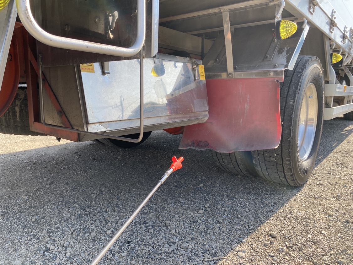 H27年式 積載9000kg中型増トンアルミ平ボデー、車検付|中古トラックの販売・買取・査定のアイナビ