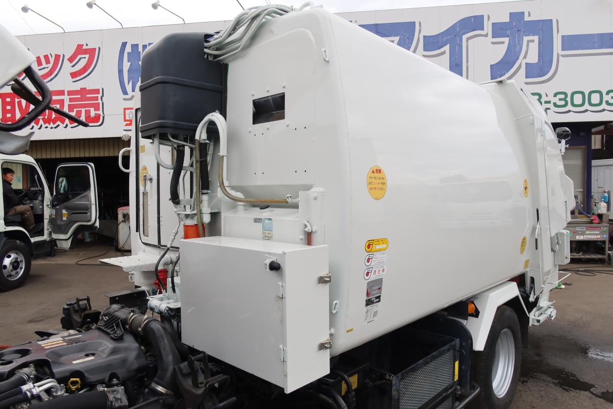 標準幅 プレス式パッカー車 極東製4.3立米 AT車|中古トラックの販売・買取・査定のアイナビ