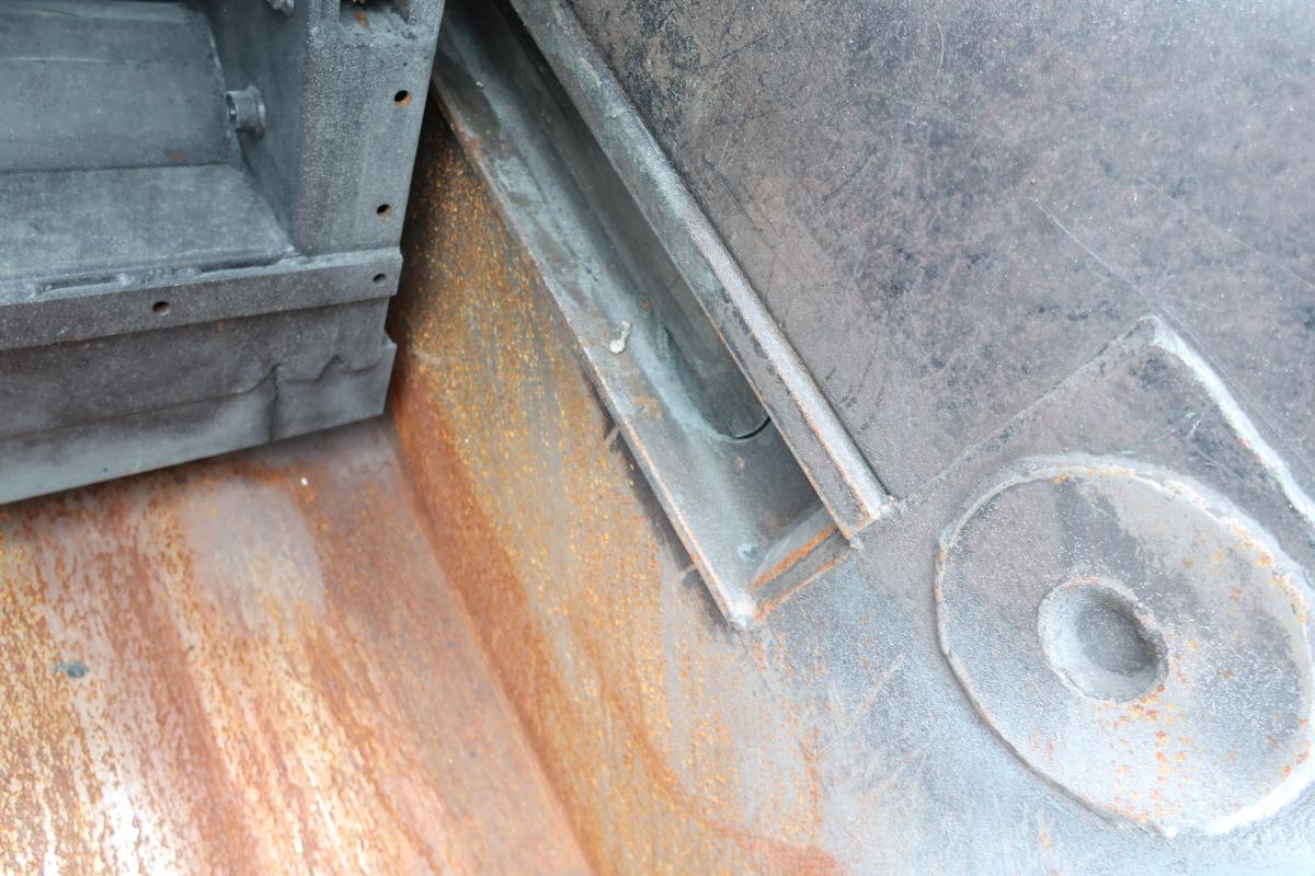 標準幅 プレス式パッカー車 極東製4.3立米 AT車|中古トラックの販売・買取・査定のアイナビ