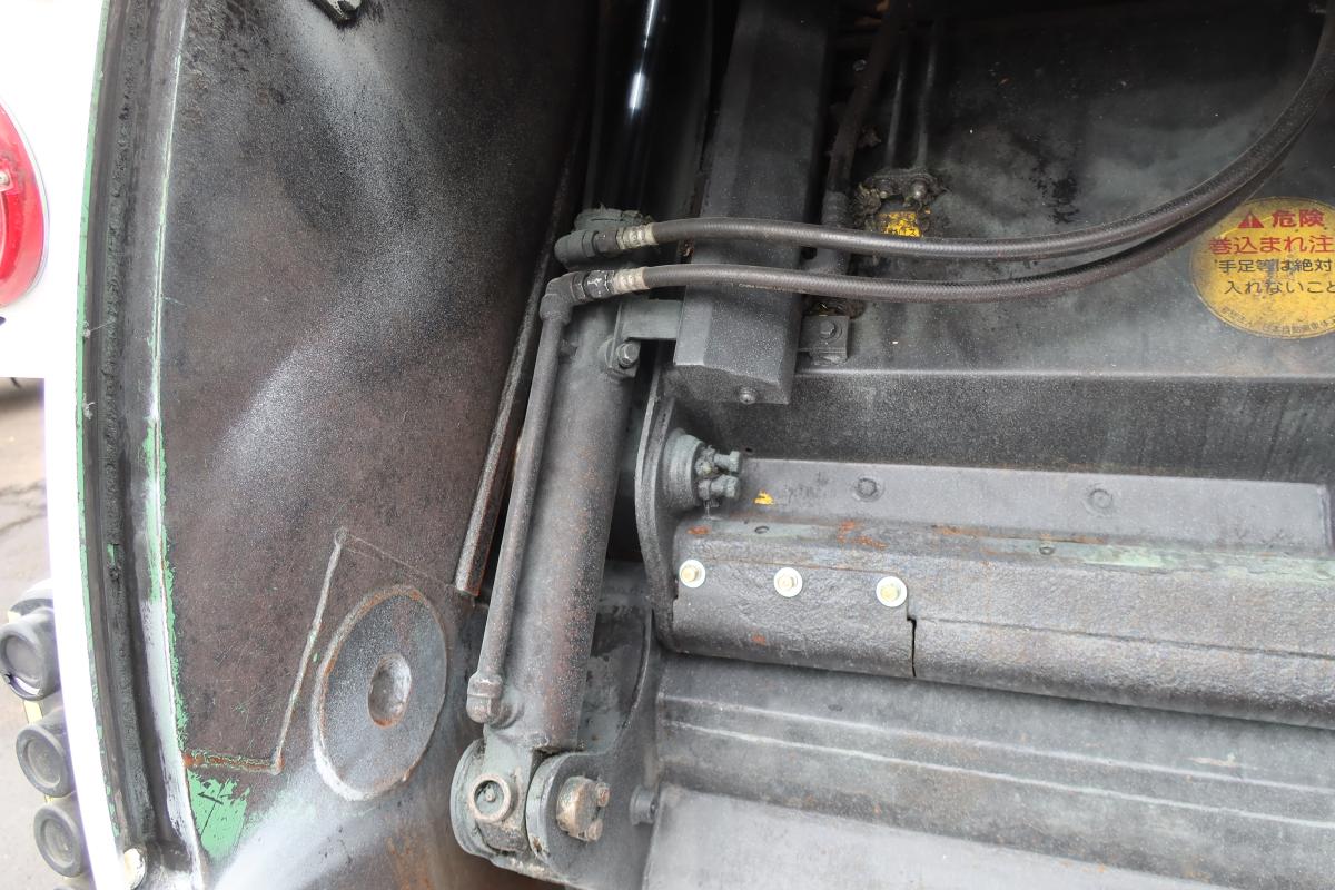 標準幅 プレス式パッカー車 極東製4.3立米 AT車|中古トラックの販売・買取・査定のアイナビ