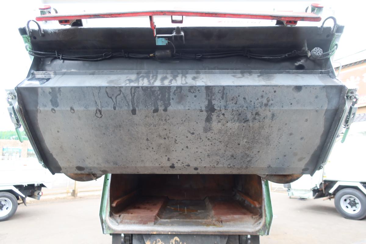 標準幅 プレス式パッカー車 極東製4.3立米 AT車|中古トラックの販売・買取・査定のアイナビ