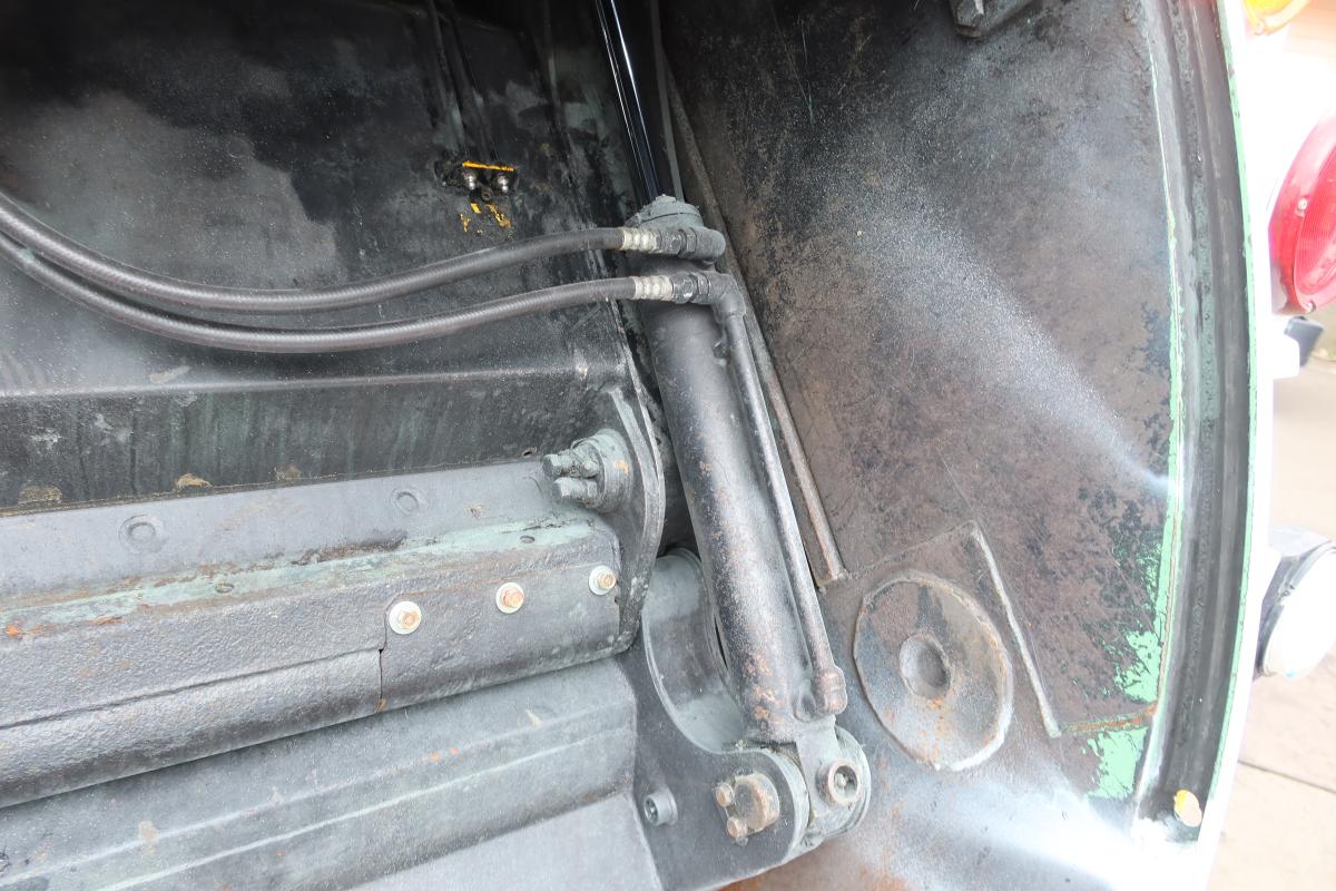 標準幅 プレス式パッカー車 極東製4.3立米 AT車|中古トラックの販売・買取・査定のアイナビ