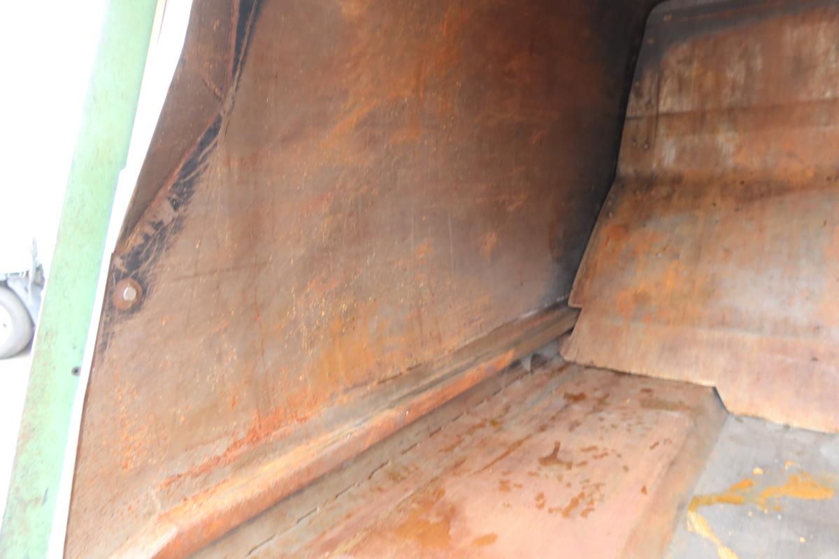 標準幅 プレス式パッカー車 極東製4.3立米 AT車|中古トラックの販売・買取・査定のアイナビ