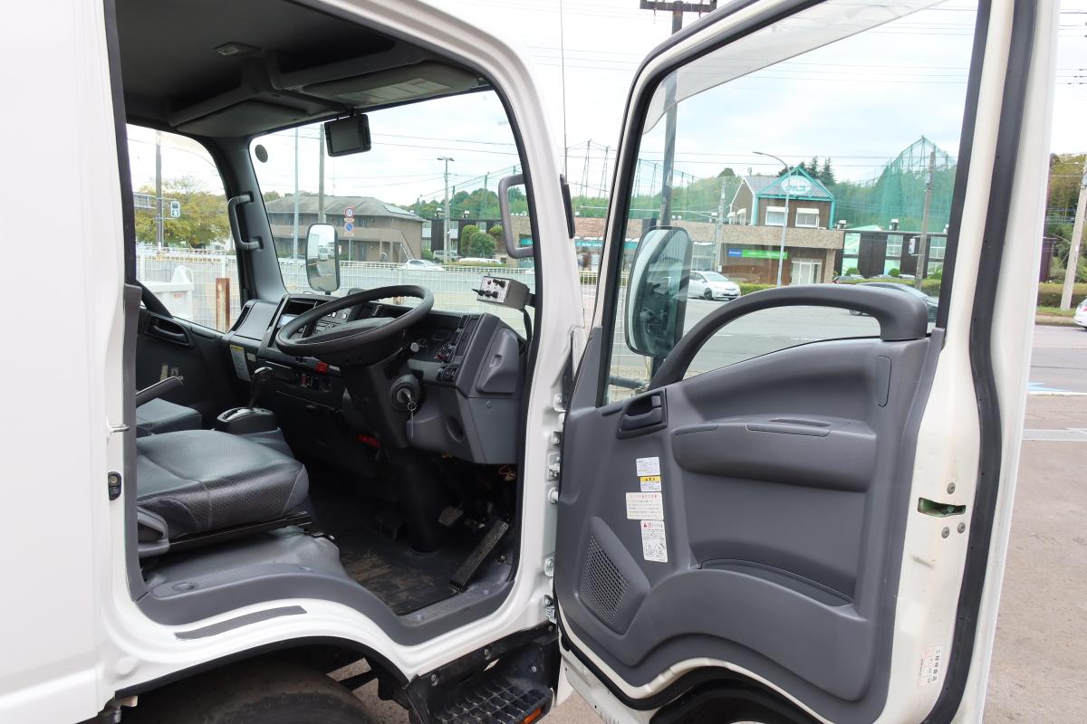 標準幅 プレス式パッカー車 極東製4.3立米 AT車|中古トラックの販売・買取・査定のアイナビ