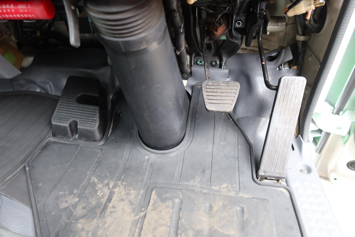 標準幅 プレス式パッカー車 極東製4.3立米 AT車|中古トラックの販売・買取・査定のアイナビ