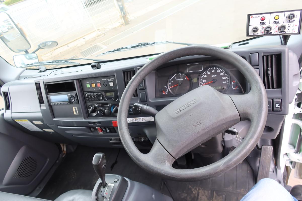 標準幅 プレス式パッカー車 極東製4.3立米 AT車|中古トラックの販売・買取・査定のアイナビ