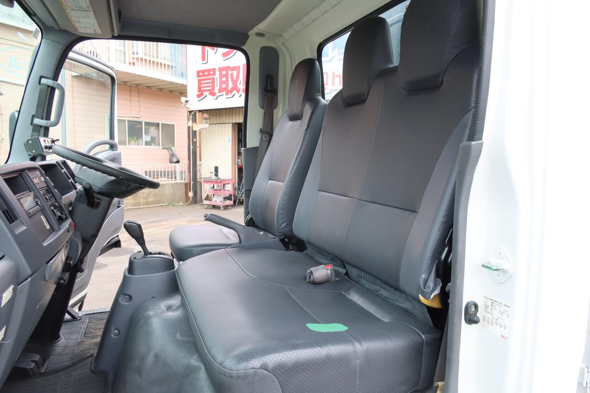 標準幅 プレス式パッカー車 極東製4.3立米 AT車|中古トラックの販売・買取・査定のアイナビ