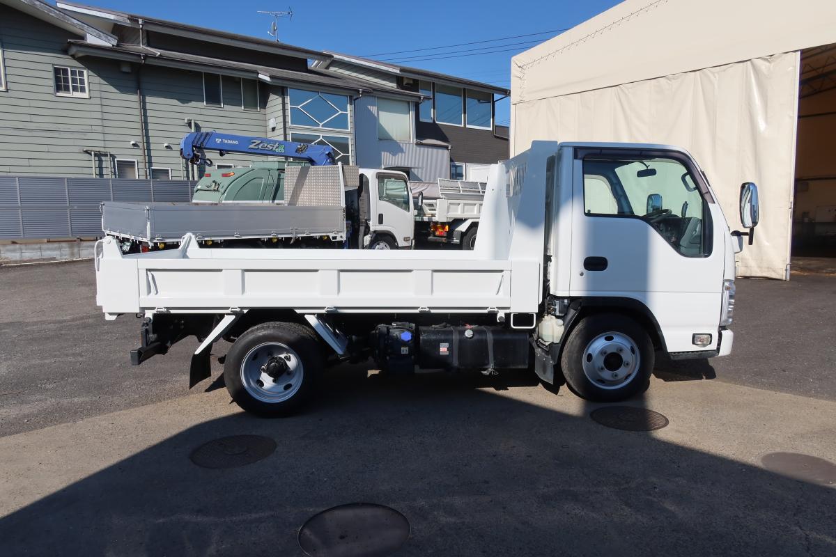 低床ダンプ 積載2000kg AT車|中古トラックの販売・買取・査定のアイナビ