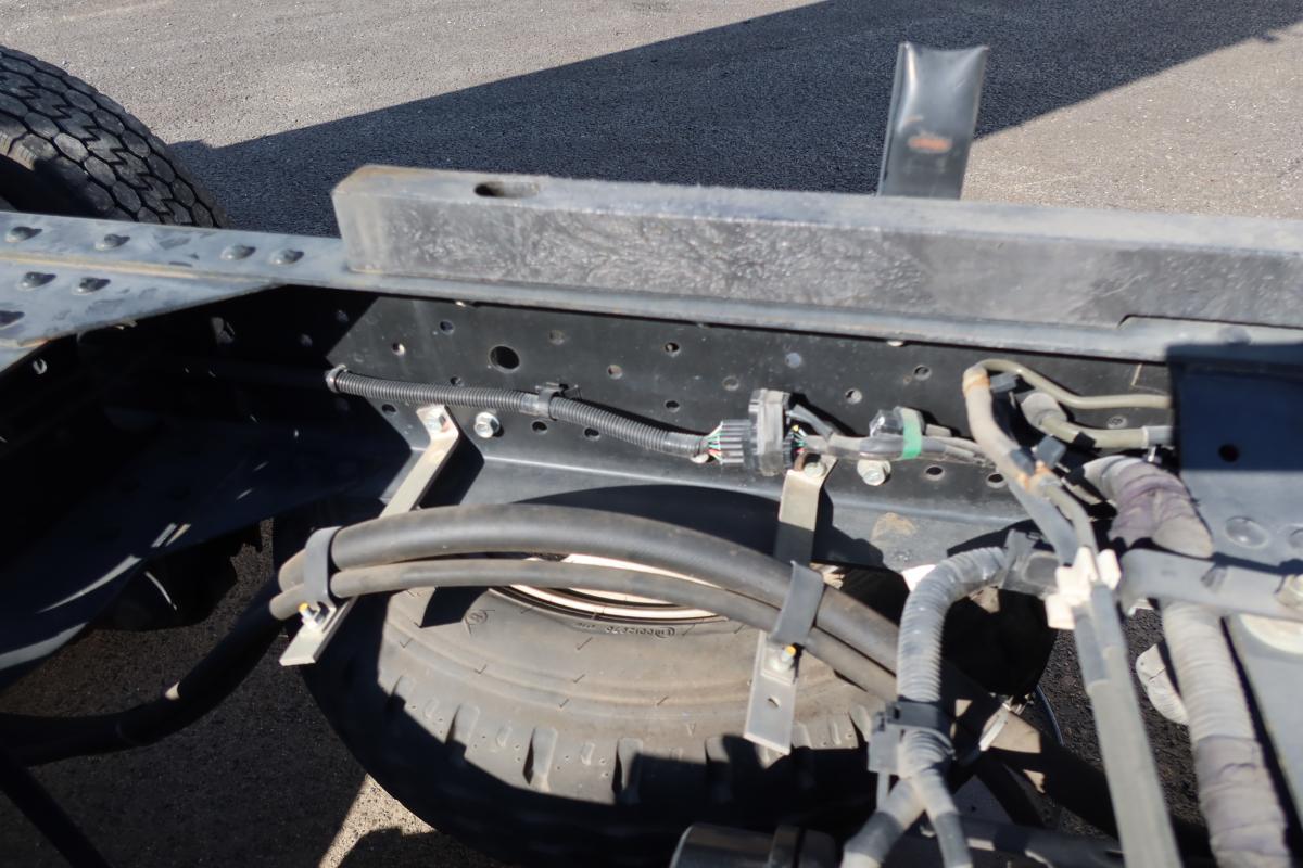 低床ダンプ 積載2000kg AT車|中古トラックの販売・買取・査定のアイナビ