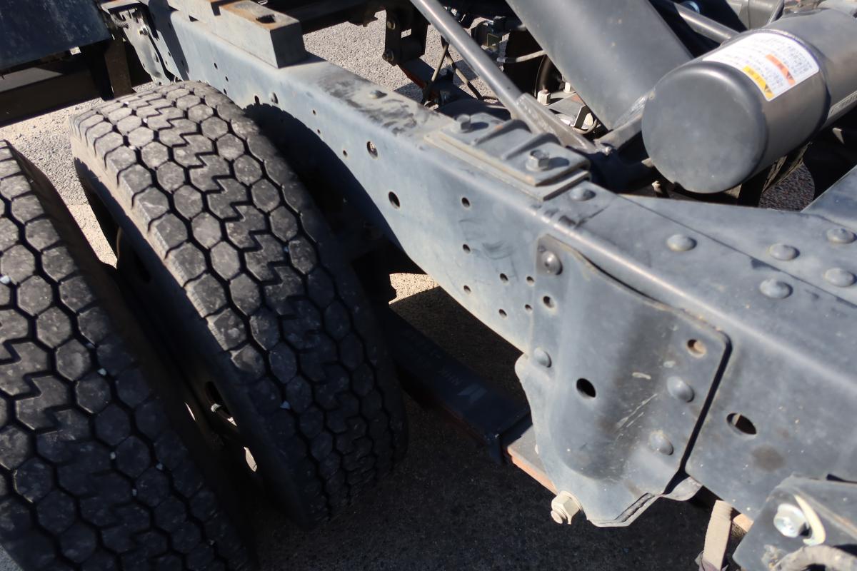 低床ダンプ 積載2000kg AT車|中古トラックの販売・買取・査定のアイナビ