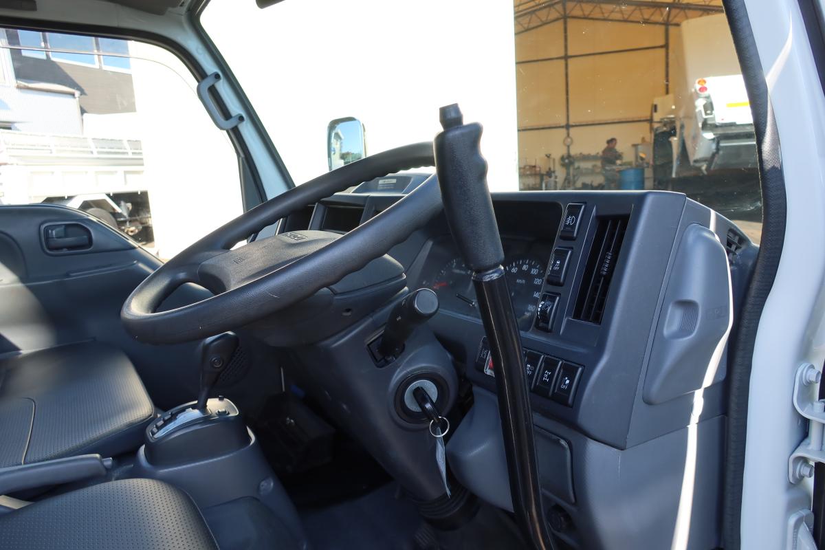 低床ダンプ 積載2000kg AT車|中古トラックの販売・買取・査定のアイナビ