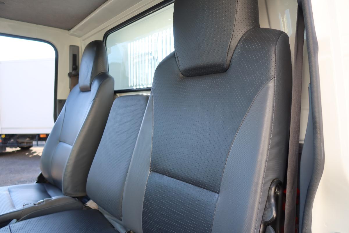 低床ダンプ 積載2000kg AT車|中古トラックの販売・買取・査定のアイナビ