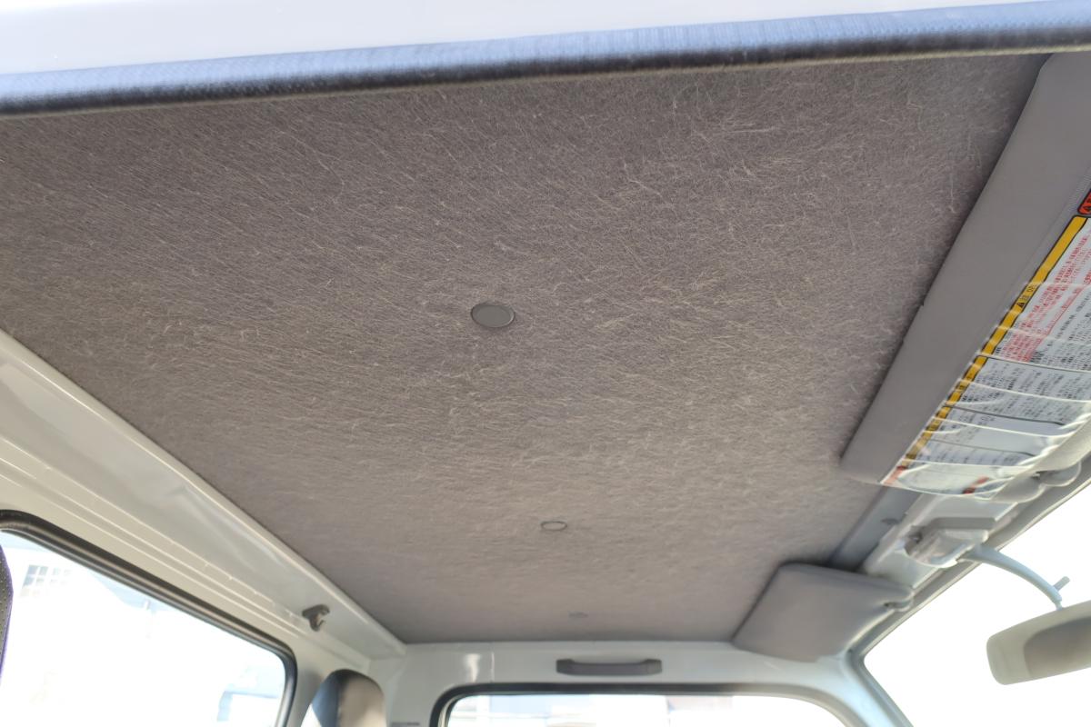 低床ダンプ 積載2000kg AT車|中古トラックの販売・買取・査定のアイナビ