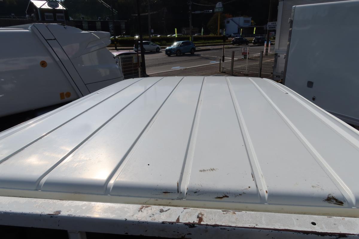 標準幅 Wキャブ 積載2000kg リアクーラー付き|中古トラックの販売・買取・査定のアイナビ