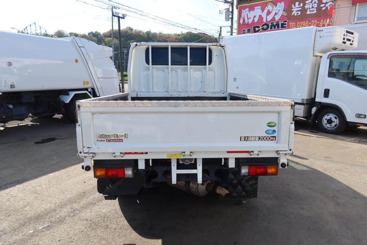標準幅 Wキャブ 積載2000kg リアクーラー付き|中古トラックの販売・買取・査定のアイナビ