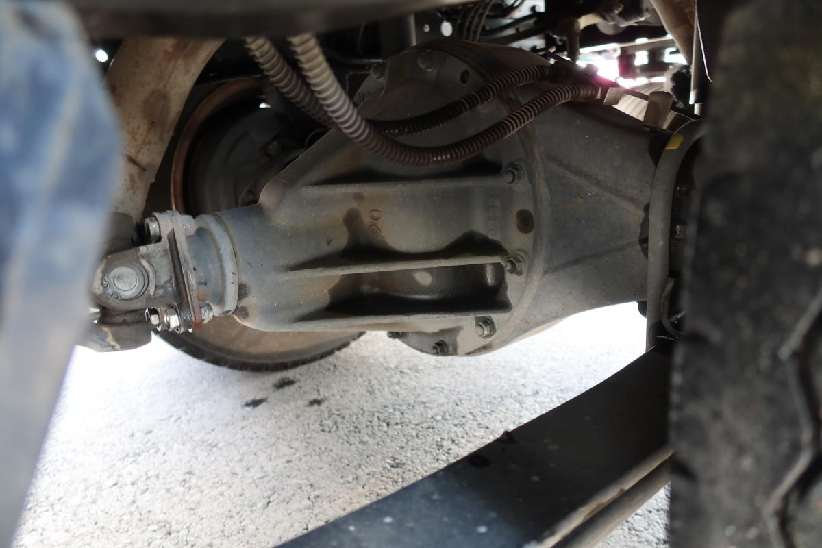 標準幅 Wキャブ 積載2000kg リアクーラー付き|中古トラックの販売・買取・査定のアイナビ