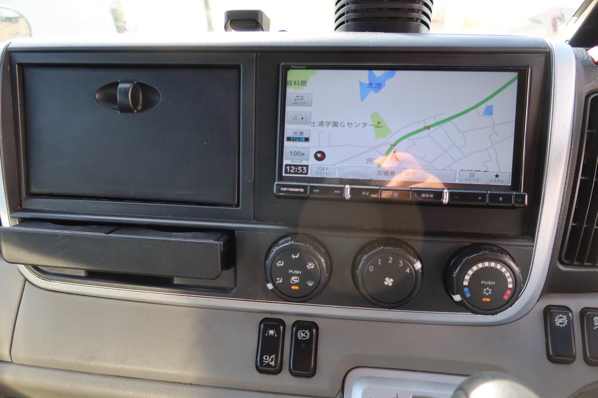 標準幅 Wキャブ 積載2000kg リアクーラー付き|中古トラックの販売・買取・査定のアイナビ