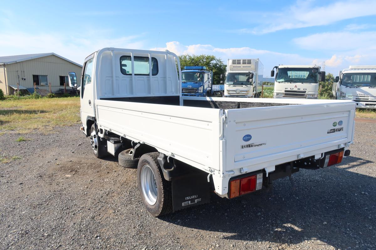 10尺平ボディー 積載1500kg 総重量3785kg|中古トラックの販売・買取・査定のアイナビ