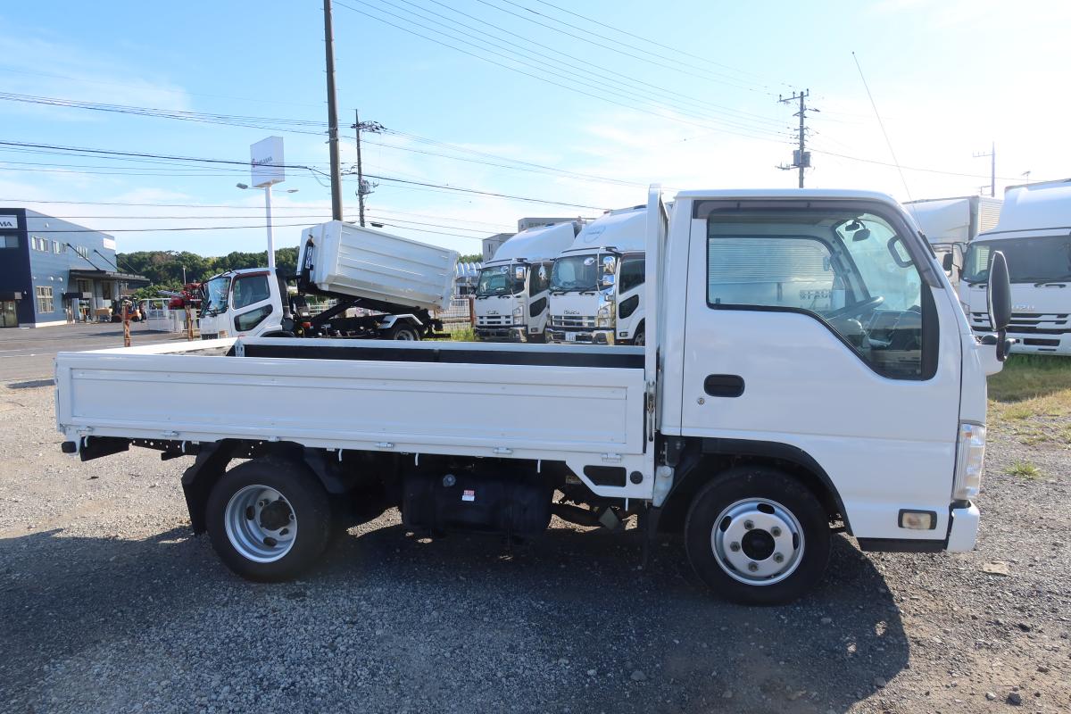 10尺平ボディー 積載1500kg 総重量3785kg|中古トラックの販売・買取・査定のアイナビ