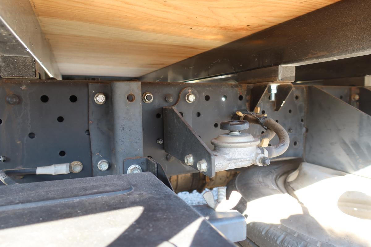 10尺平ボディー 積載1500kg 総重量3785kg|中古トラックの販売・買取・査定のアイナビ