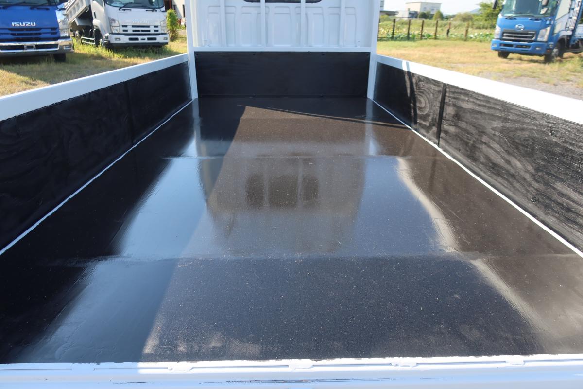 10尺平ボディー 積載1500kg 総重量3785kg|中古トラックの販売・買取・査定のアイナビ