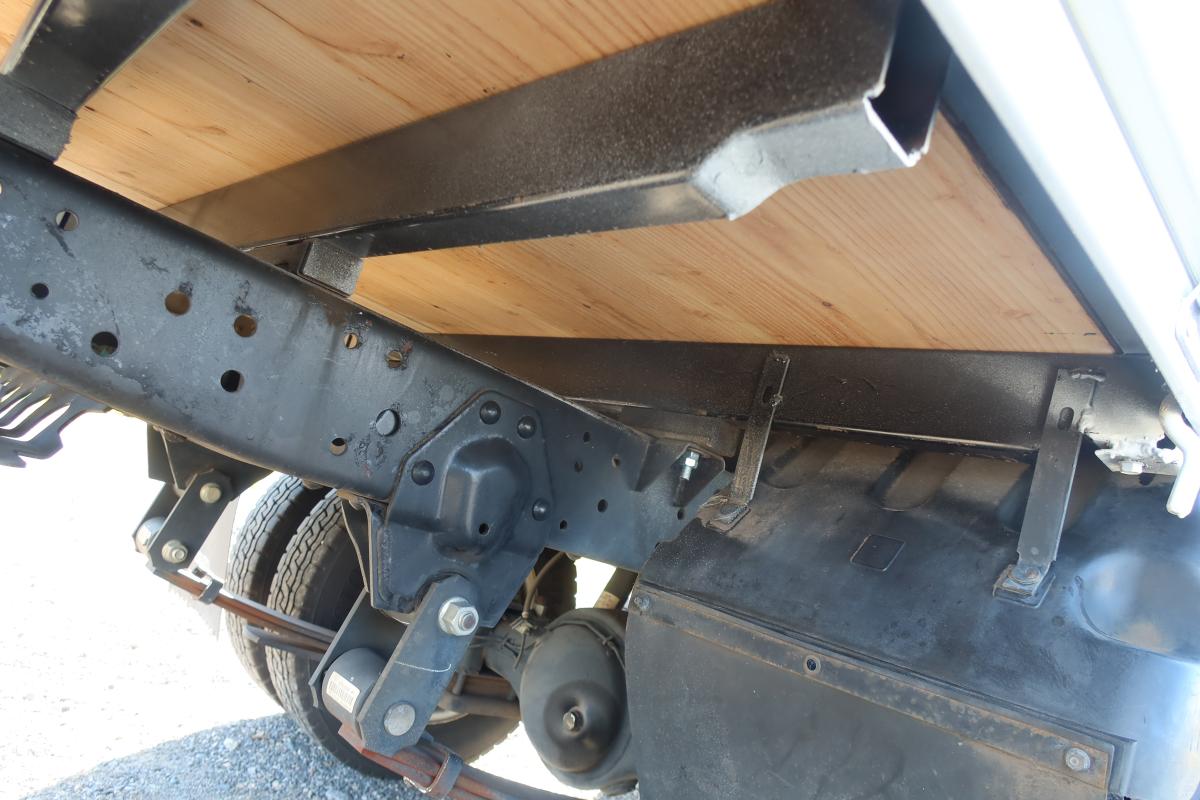 10尺平ボディー 積載1500kg 総重量3785kg|中古トラックの販売・買取・査定のアイナビ