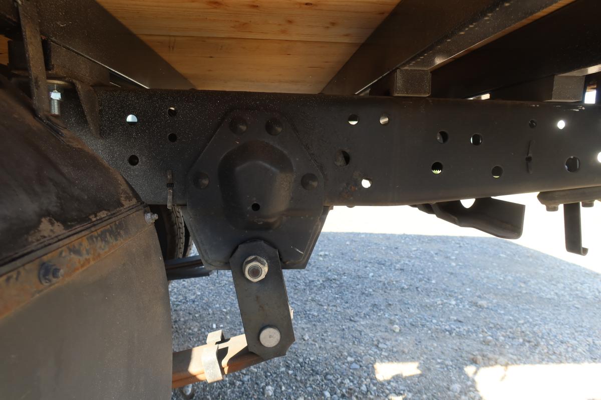 10尺平ボディー 積載1500kg 総重量3785kg|中古トラックの販売・買取・査定のアイナビ