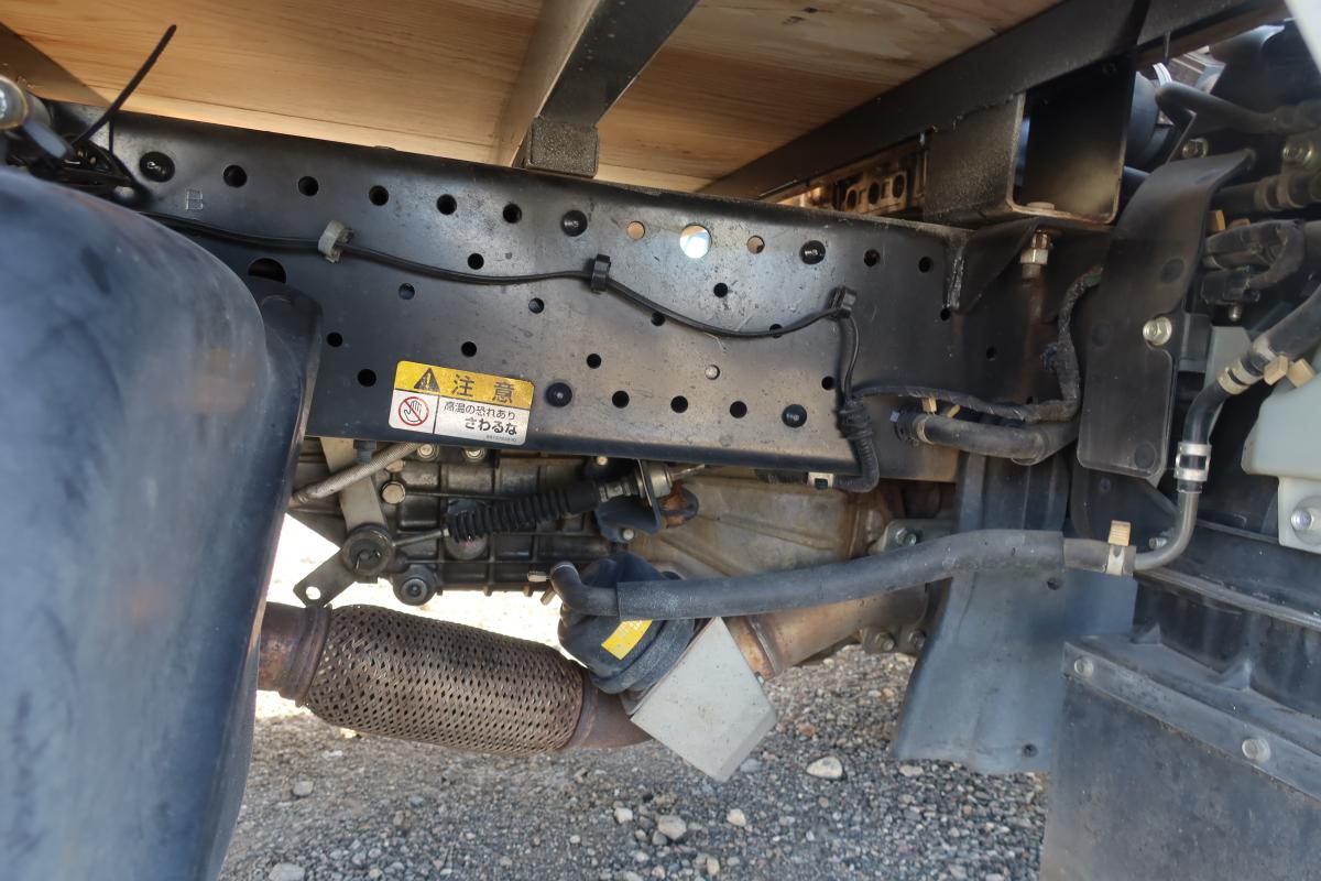 10尺平ボディー 積載1500kg 総重量3785kg|中古トラックの販売・買取・査定のアイナビ