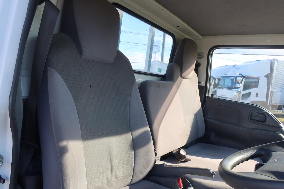 10尺平ボディー 積載1500kg 総重量3785kg|中古トラックの販売・買取・査定のアイナビ