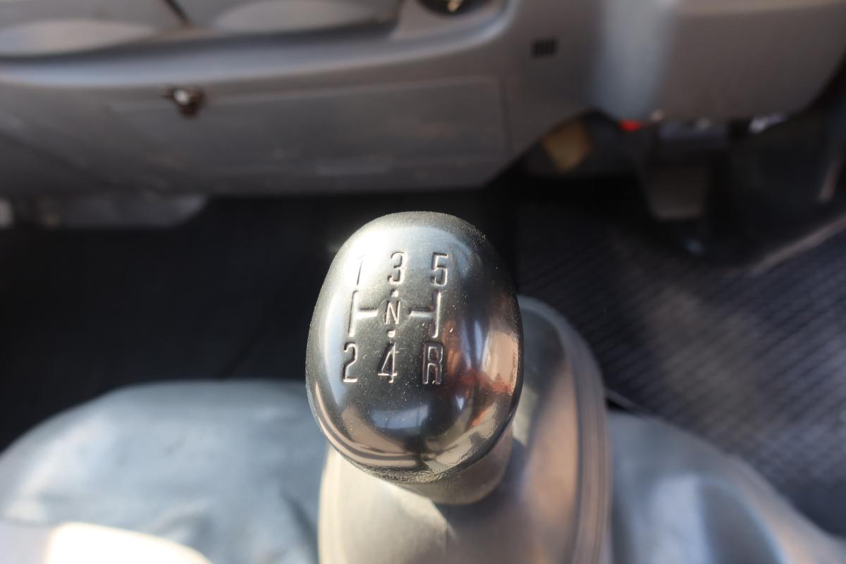 10尺平ボディー 積載1500kg 総重量3785kg|中古トラックの販売・買取・査定のアイナビ