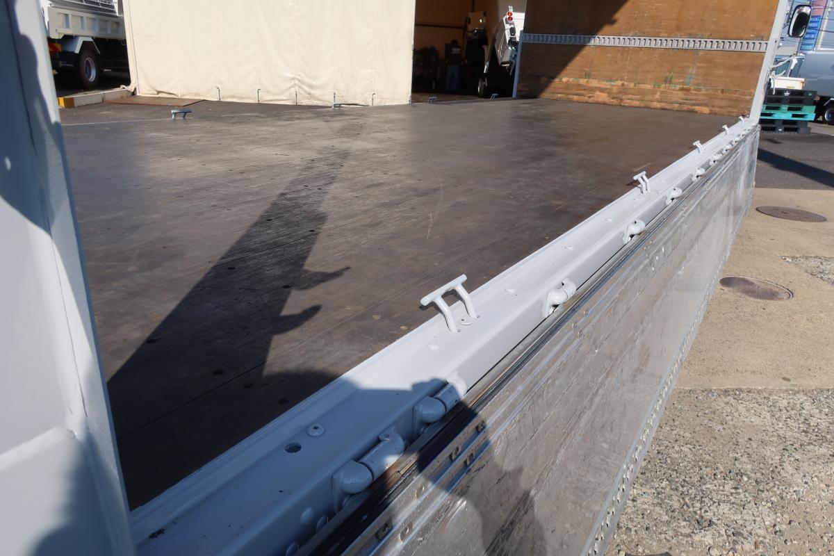 ワイドベッド付き62ボディー 跳ね上げゲート付 AT車|中古トラックの販売・買取・査定のアイナビ