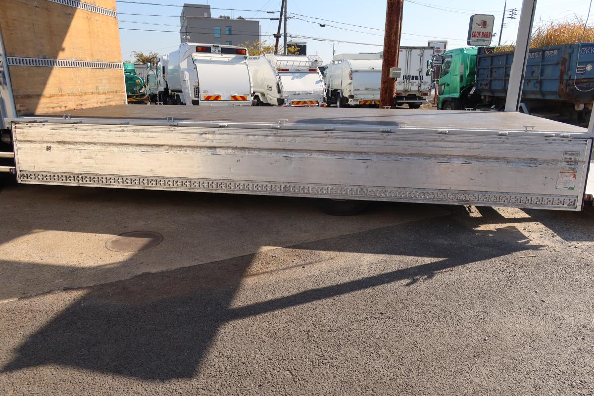 ワイドベッド付き62ボディー 跳ね上げゲート付 AT車|中古トラックの販売・買取・査定のアイナビ