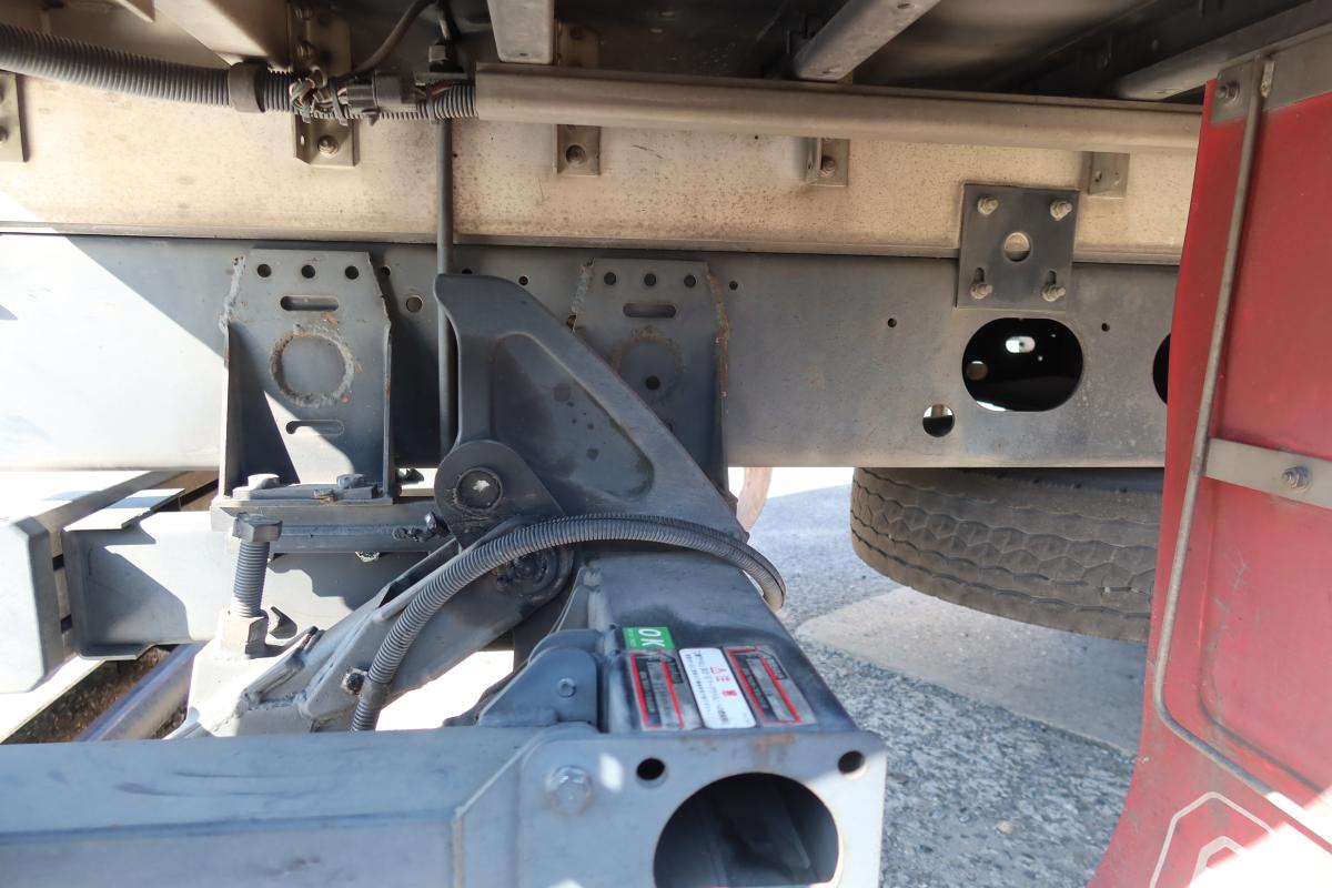 ワイドベッド付き62ボディー 跳ね上げゲート付 AT車|中古トラックの販売・買取・査定のアイナビ