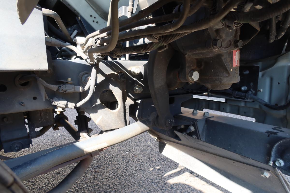 ワイドベッド付き62ボディー 跳ね上げゲート付 AT車|中古トラックの販売・買取・査定のアイナビ