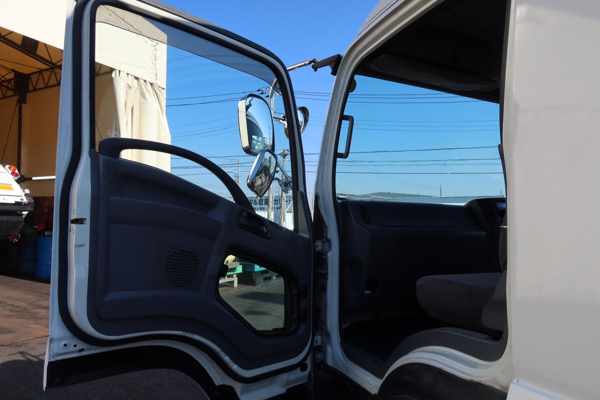 ワイドベッド付き62ボディー 跳ね上げゲート付 AT車|中古トラックの販売・買取・査定のアイナビ