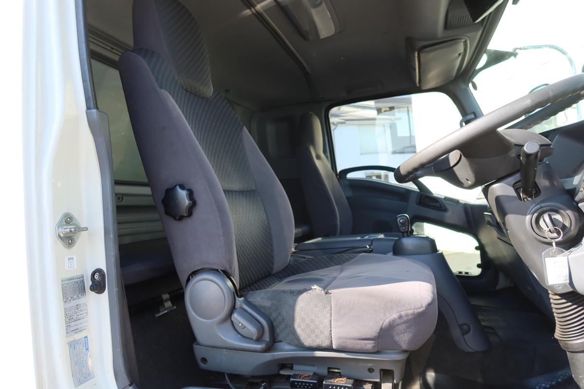 ワイドベッド付き62ボディー 跳ね上げゲート付 AT車|中古トラックの販売・買取・査定のアイナビ