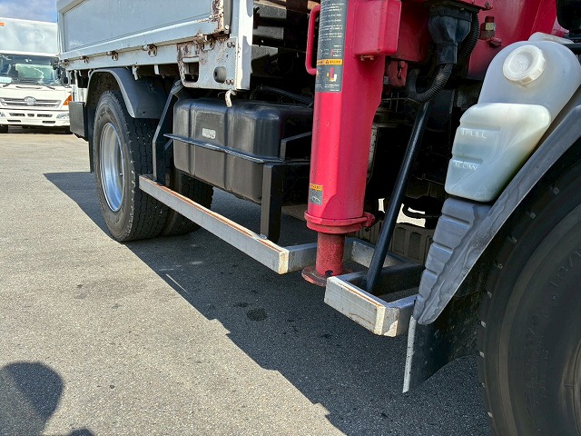 2.33t10尺ベース5速MT2t3t6t小型カーゴクレーン|中古トラックの販売・買取・査定のアイナビ