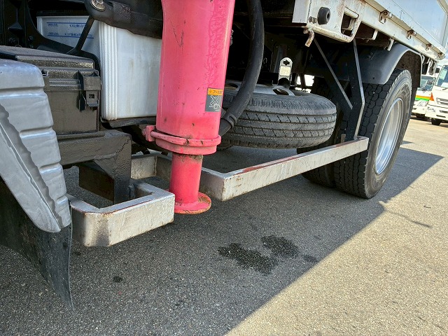 2.33t10尺ベース5速MT2t3t6t小型カーゴクレーン|中古トラックの販売・買取・査定のアイナビ