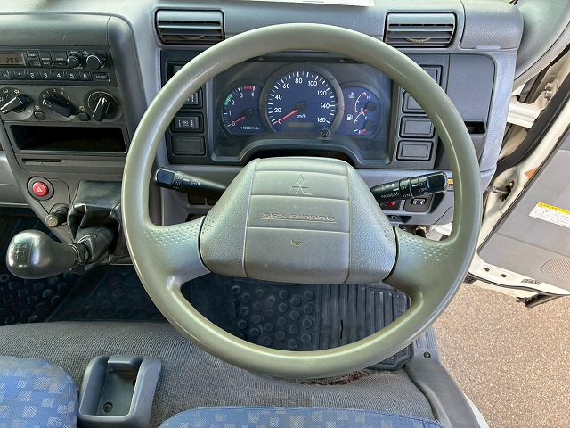 2.33t10尺ベース5速MT2t3t6t小型カーゴクレーン|中古トラックの販売・買取・査定のアイナビ