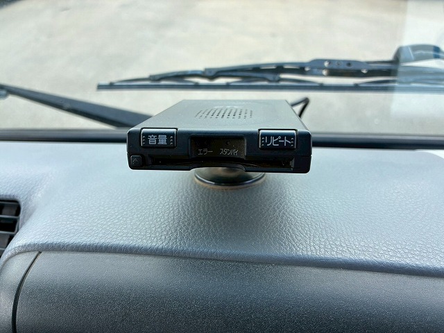 2.33t10尺ベース5速MT2t3t6t小型カーゴクレーン|中古トラックの販売・買取・査定のアイナビ