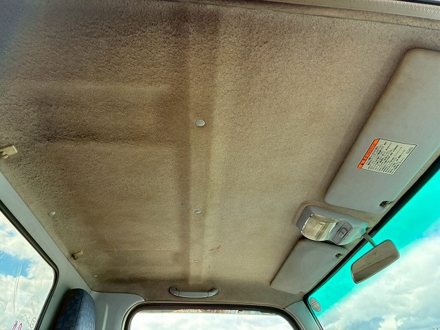 2.33t10尺ベース5速MT2t3t6t小型カーゴクレーン|中古トラックの販売・買取・査定のアイナビ