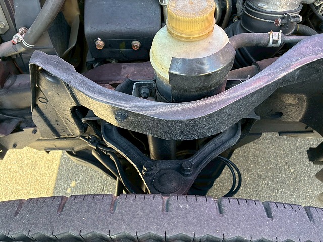 2.33t10尺ベース5速MT2t3t6t小型カーゴクレーン|中古トラックの販売・買取・査定のアイナビ