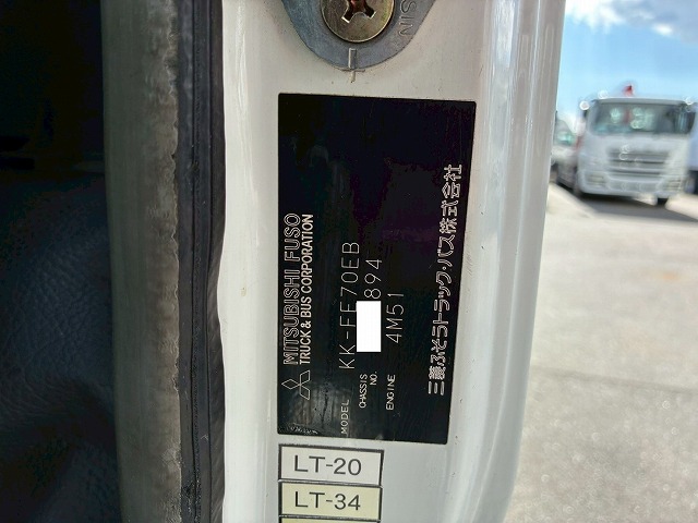 2.33t10尺ベース5速MT2t3t6t小型カーゴクレーン|中古トラックの販売・買取・査定のアイナビ