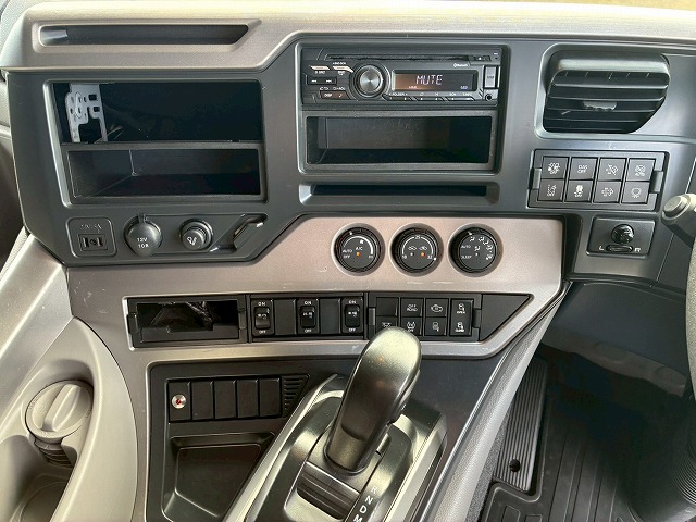 ハイルーフ後輪エアサスGH11D尺E尺中間尺ミドル尺|中古トラックの販売・買取・査定のアイナビ