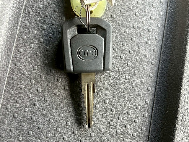 ハイルーフ後輪エアサスGH11D尺E尺中間尺ミドル尺|中古トラックの販売・買取・査定のアイナビ