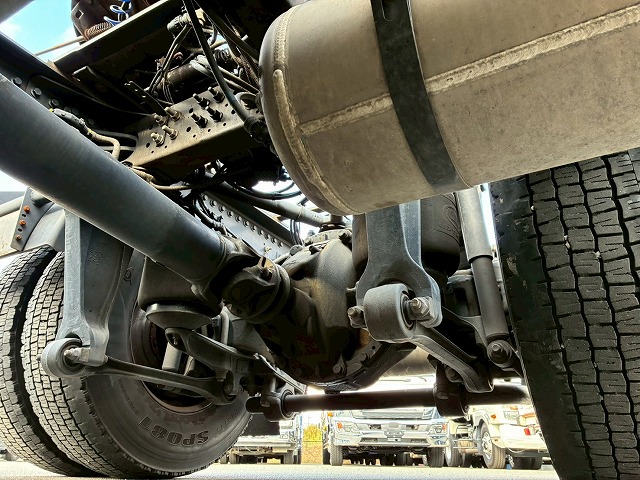 ハイルーフ後輪エアサスGH11D尺E尺中間尺ミドル尺|中古トラックの販売・買取・査定のアイナビ