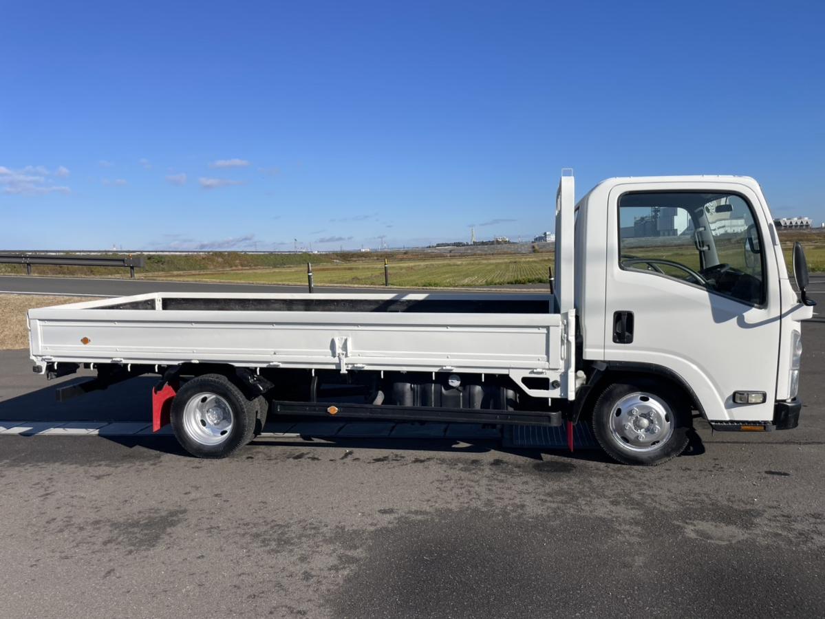 平成19年エルフロング平ボディー8万km準中型総重量5t未満|中古トラックの販売・買取・査定のアイナビ