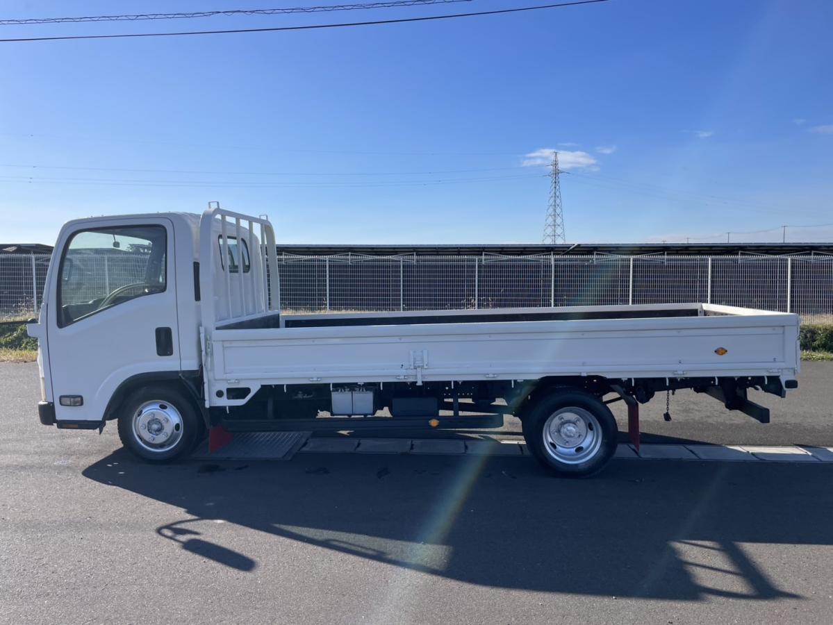 平成19年エルフロング平ボディー8万km準中型総重量5t未満|中古トラックの販売・買取・査定のアイナビ