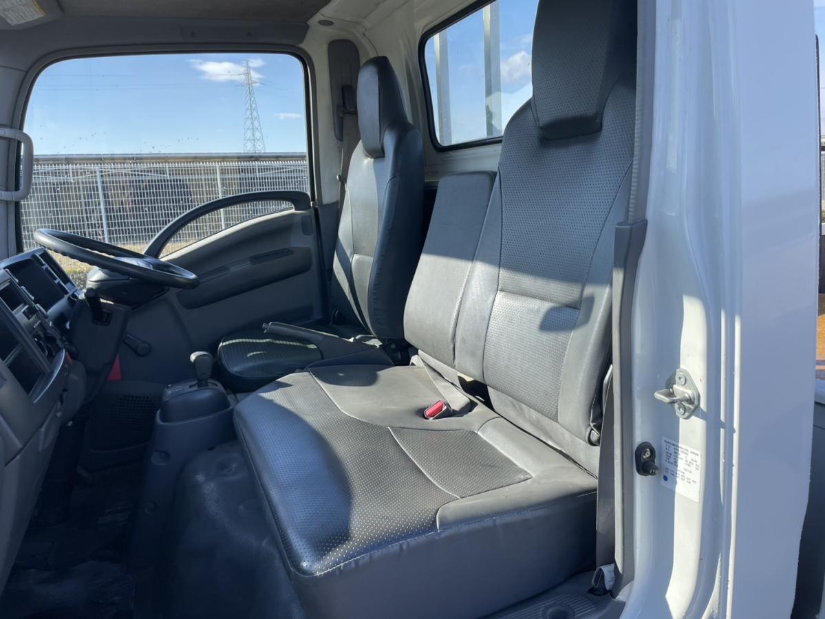 平成19年エルフロング平ボディー8万km準中型総重量5t未満|中古トラックの販売・買取・査定のアイナビ